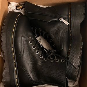 Doc marten Jadon Pisa